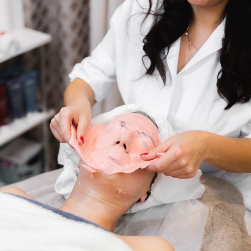 Remove alginate mask process beauty salon